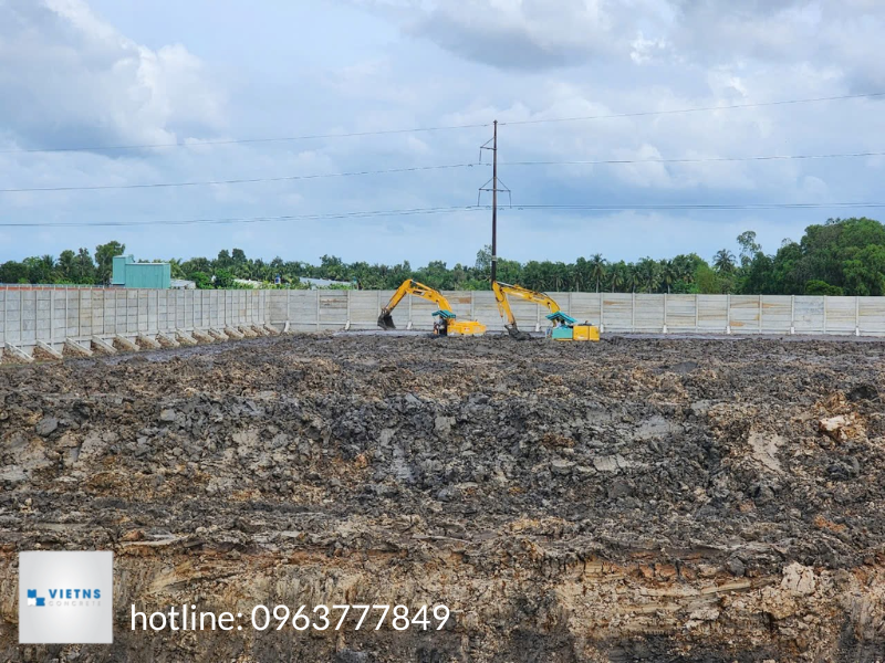 Ứng dụng của hàng rào bê tông trong các dự án năng lượng
